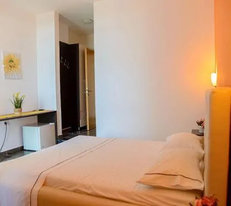 Aurora Hotel Vlore